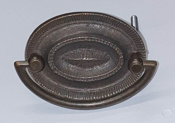 Griffbeschlag ohne Schlüsselloch, Messing patiniert, Biedermeier Griff oval